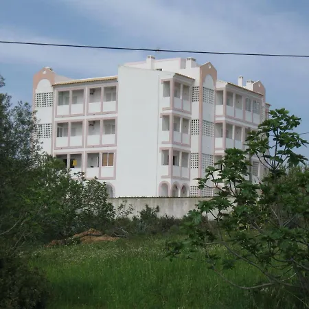 Areias Do Vau Apartment *